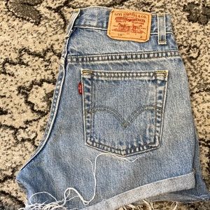 Levi’s cutoff shorts